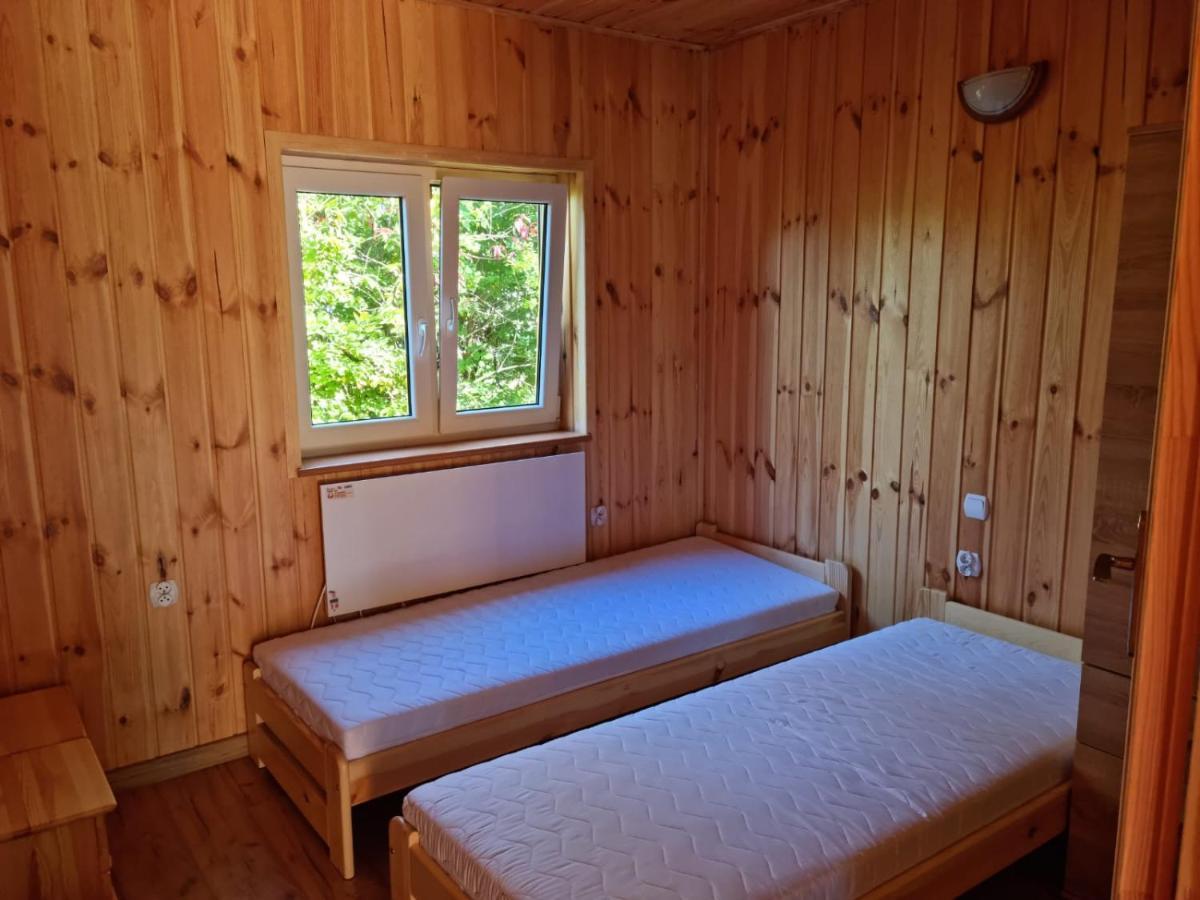 Domek Drewniany Nad Morzem Caloroczny 尤斯托尼莫斯基 外观 照片