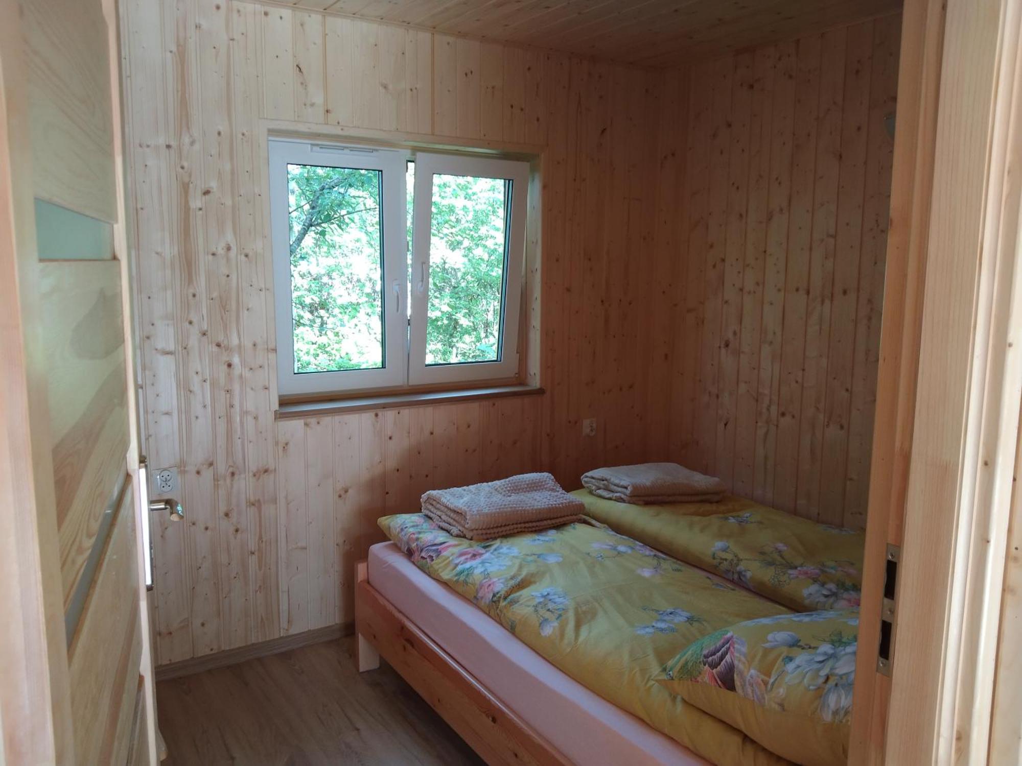 Domek Drewniany Nad Morzem Caloroczny 尤斯托尼莫斯基 外观 照片